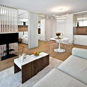 Ogrodowa P&o Serviced Apartament